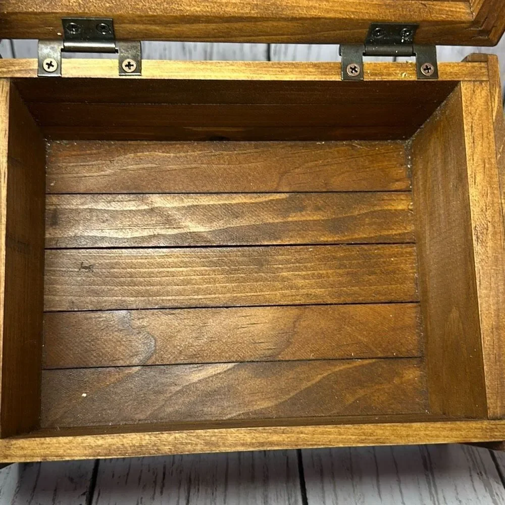 Olde Colonial Designs DIY Cranberry Scoop Needlework The Crate 1/20th‎ Bushel